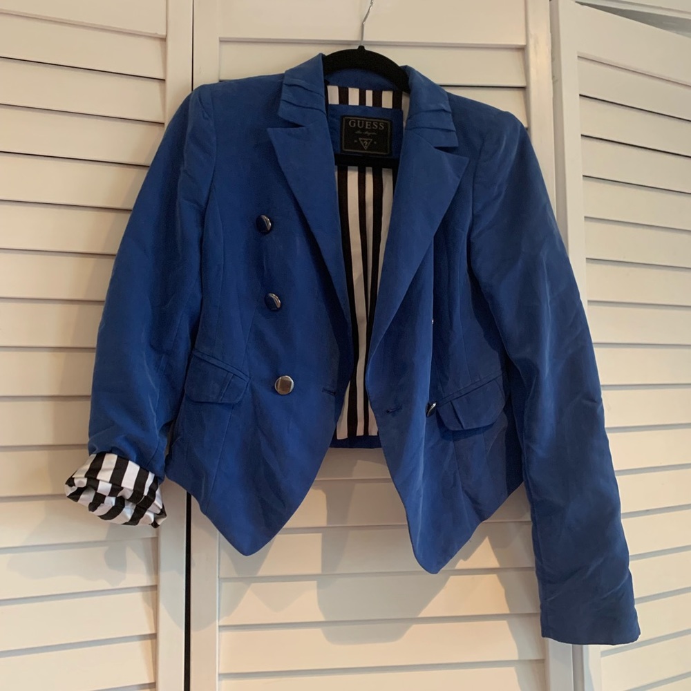 GUESS blue blazer with optional peekaboo stripes